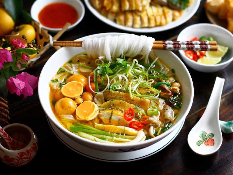 Du petit-déjeuner au dîner, les nouilles de riz rythment la cuisine vietnamienne