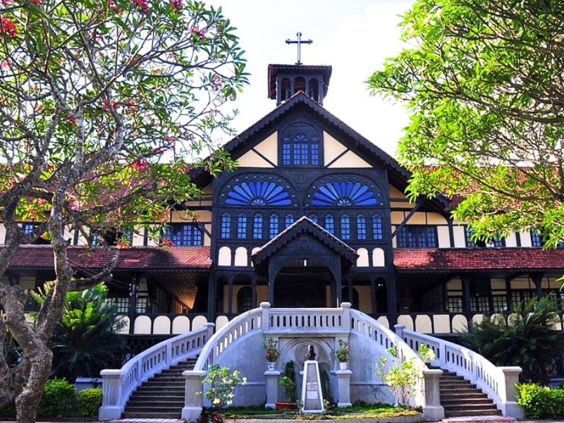 Palais épiscopal de Kon Tum